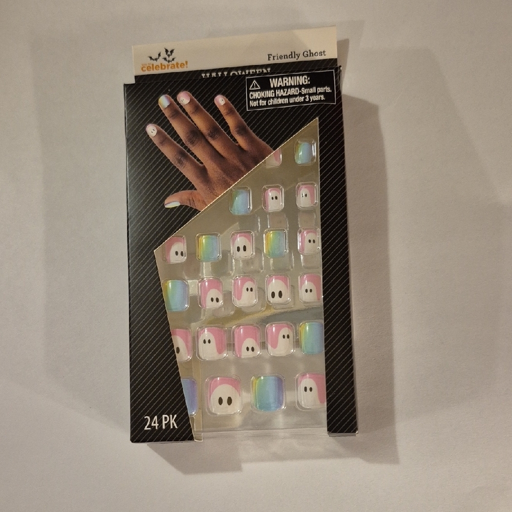 Way To Celebrate: Friendly Ghost Nail Set - Pastel Multicolor